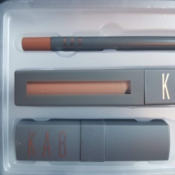 KAB Cosmetics Lip Kit - Sending Nudes - Picture 15 of 16